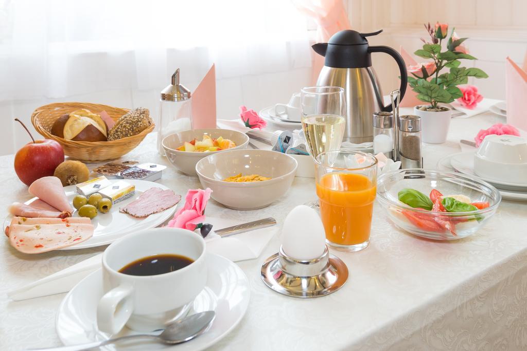 Hotel Moosbichl Мюнхен Екстер'єр фото